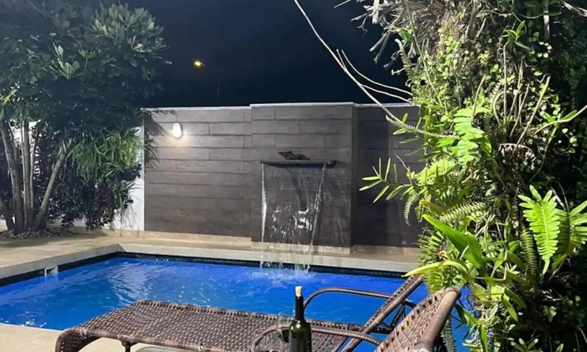 Campeche Leste House | Mansion on Campeche Beach in Florianópolis - Gated Communityn