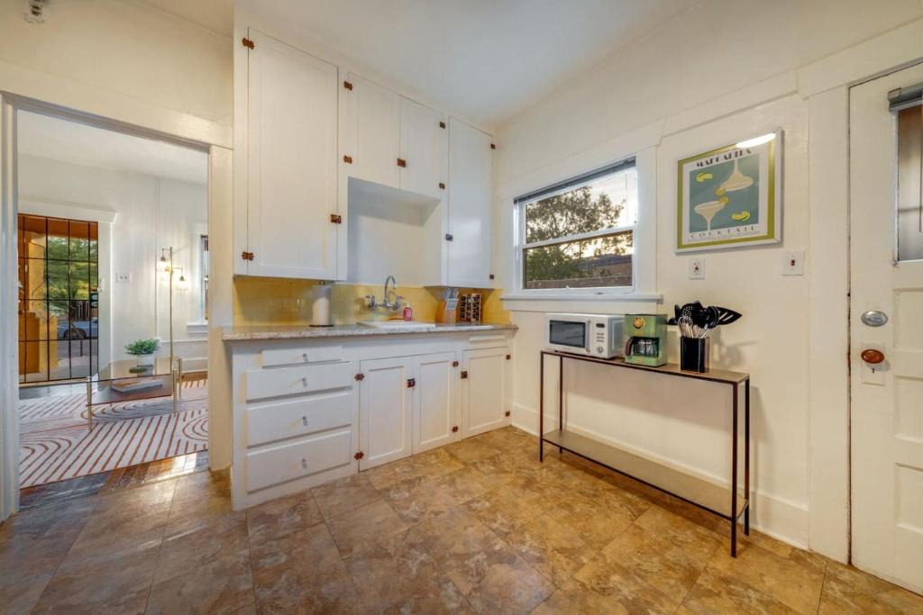 Feldman's House | Mabel Unit #2
