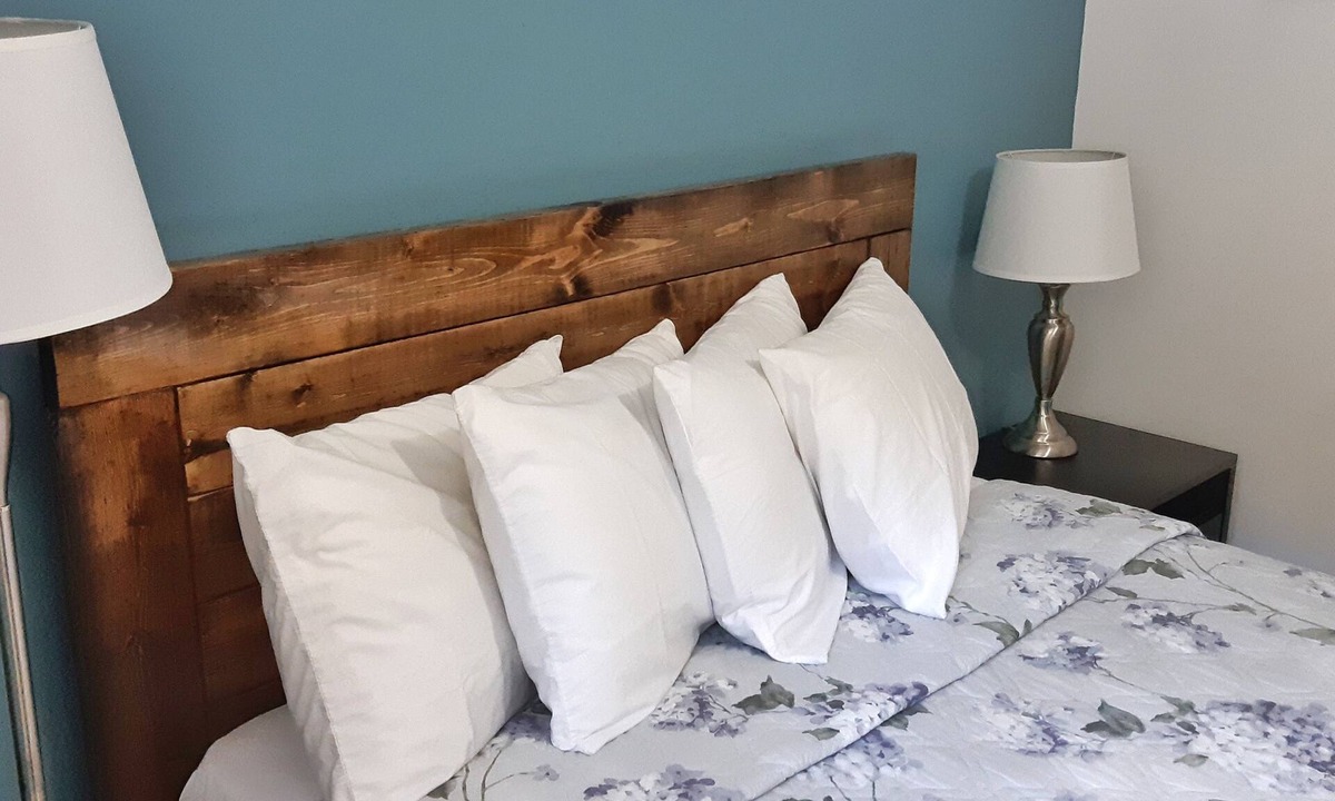 Blind River Hotel | MacIver's Motel & Campground