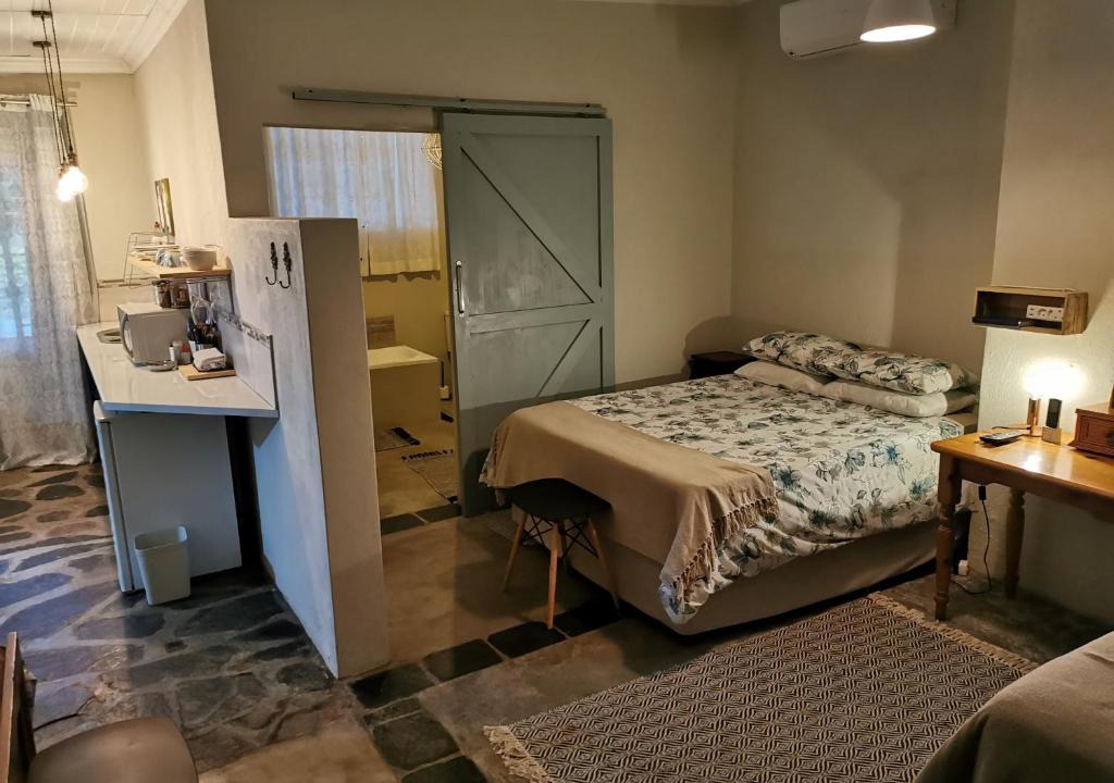 Nelspruit House | MacNut Bed and Breakfast