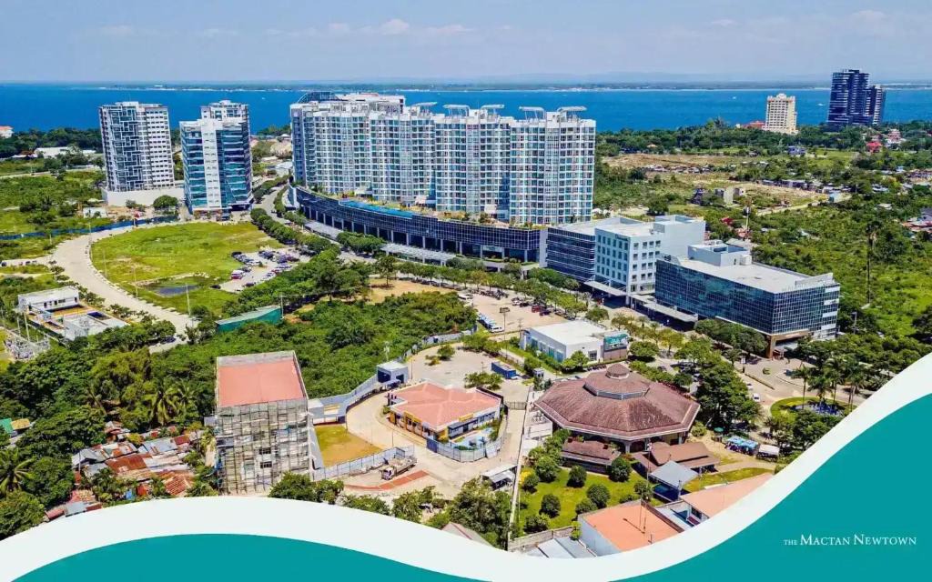 Lapu-Lapu Hotel | Mactan Newtown Studio Type with Balcony