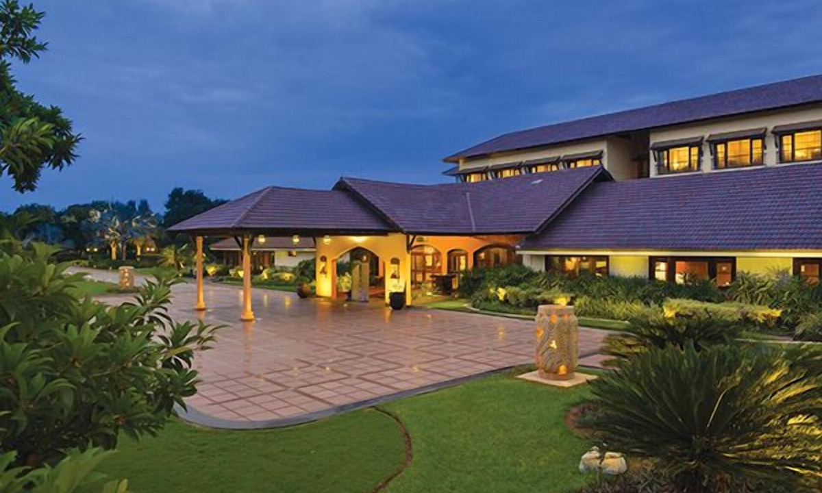 Anand Resort | Madhubhan Resort & Spa