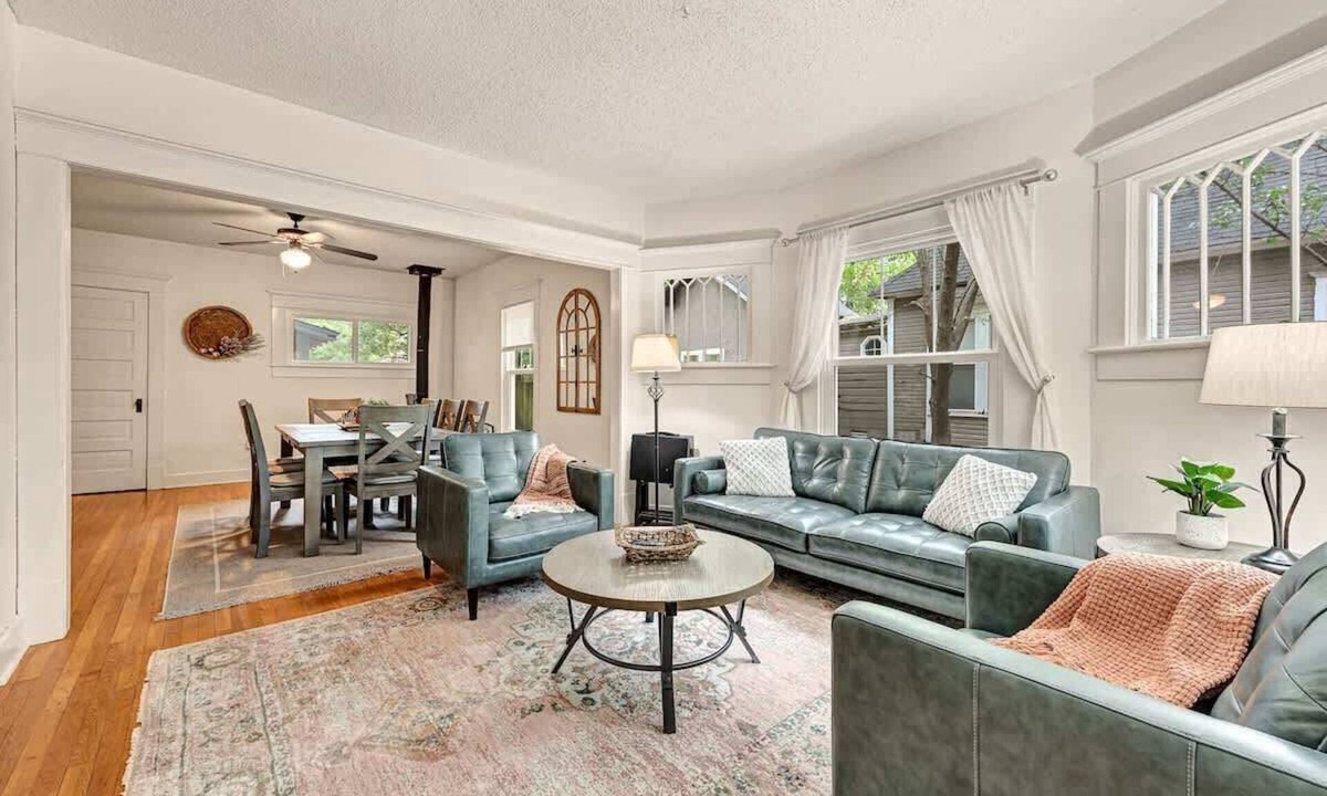 Siloam Springs House | Madison Manor