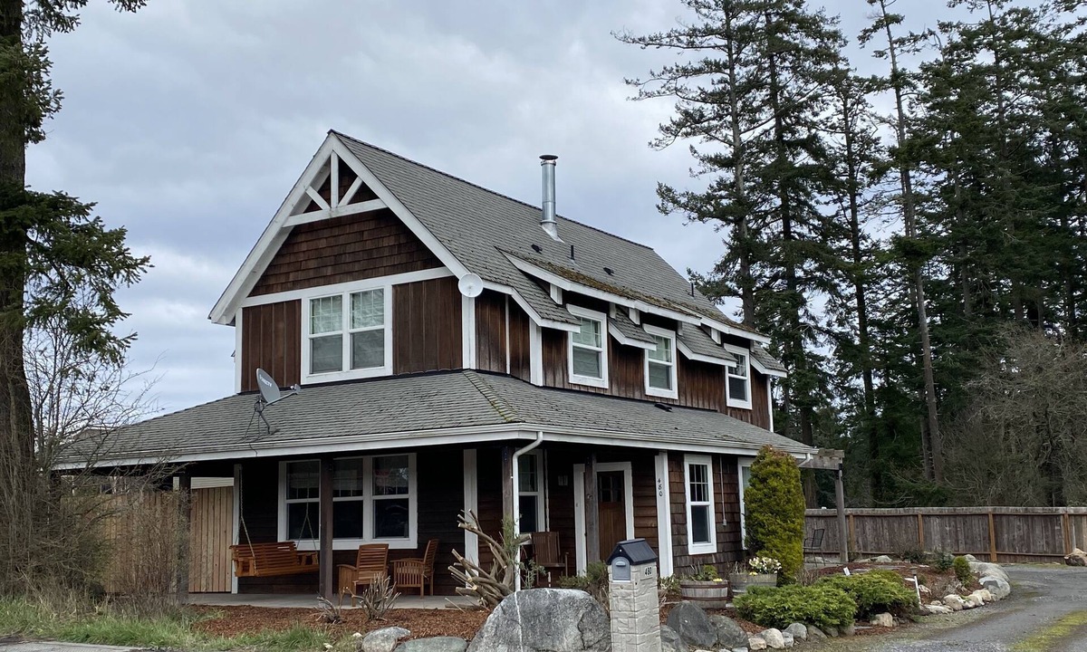 Eastsound House | Madrona Manor: Rest, Relax, and Recharge