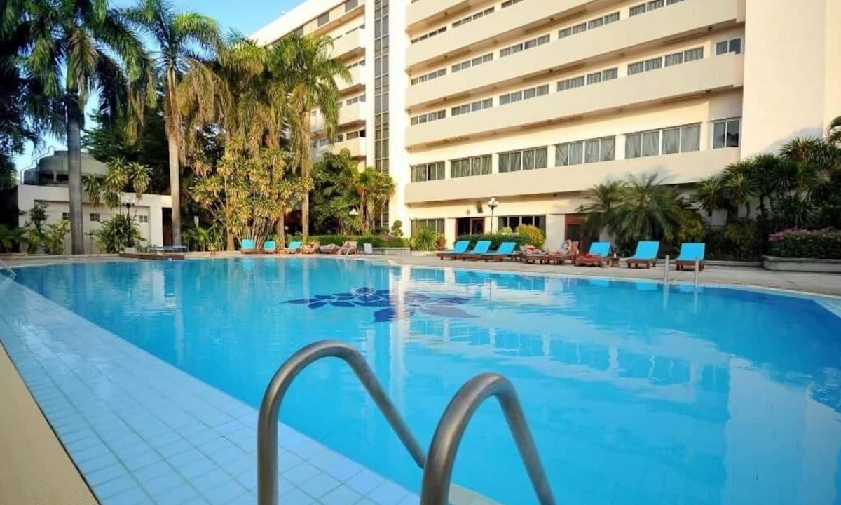 Phrae Hotel | Mae Yom Palace Hotel