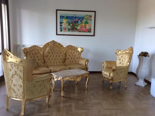 San Zeno House | Magellano Room