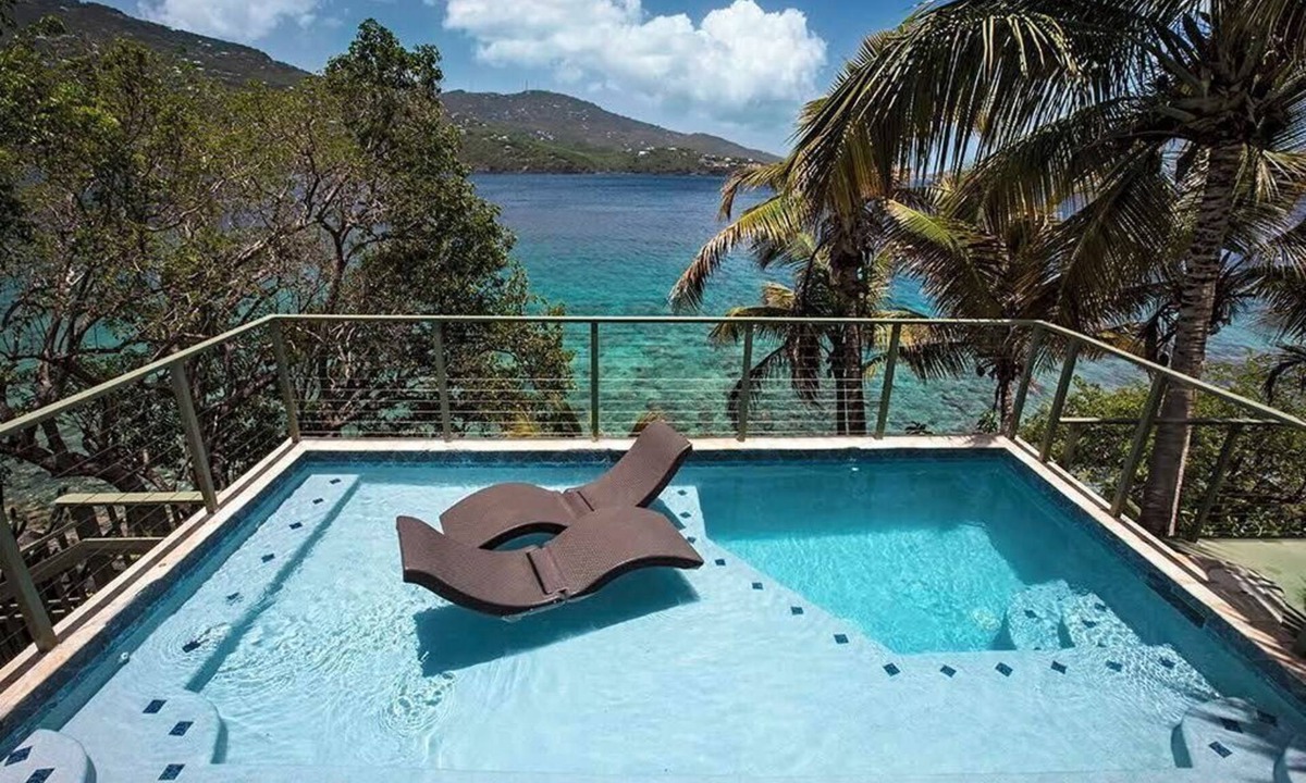 Peterborg Villa | Magens Bay Super Villa! 2026-27 Specials: 1or2 Nts Free 3Pools, Beach, 36' Boat!