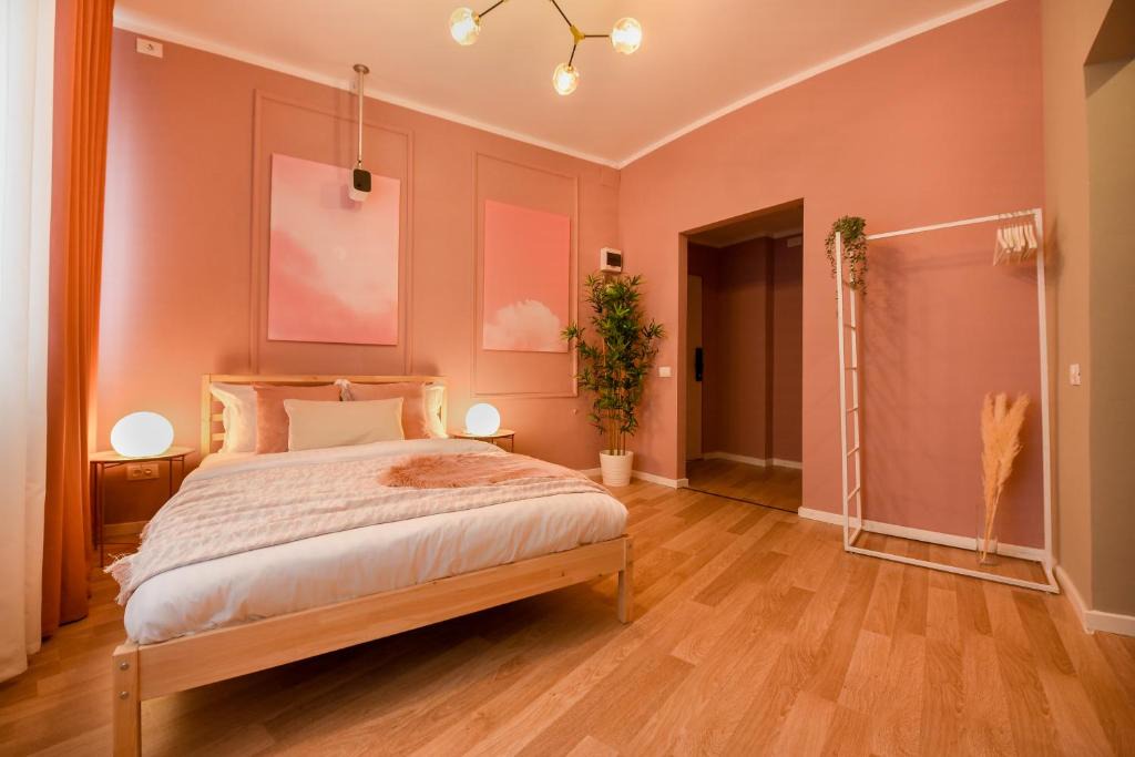 Bucharest City-Centre Apartment | Magheru Boulevard Cozy Studios - Where Less is More