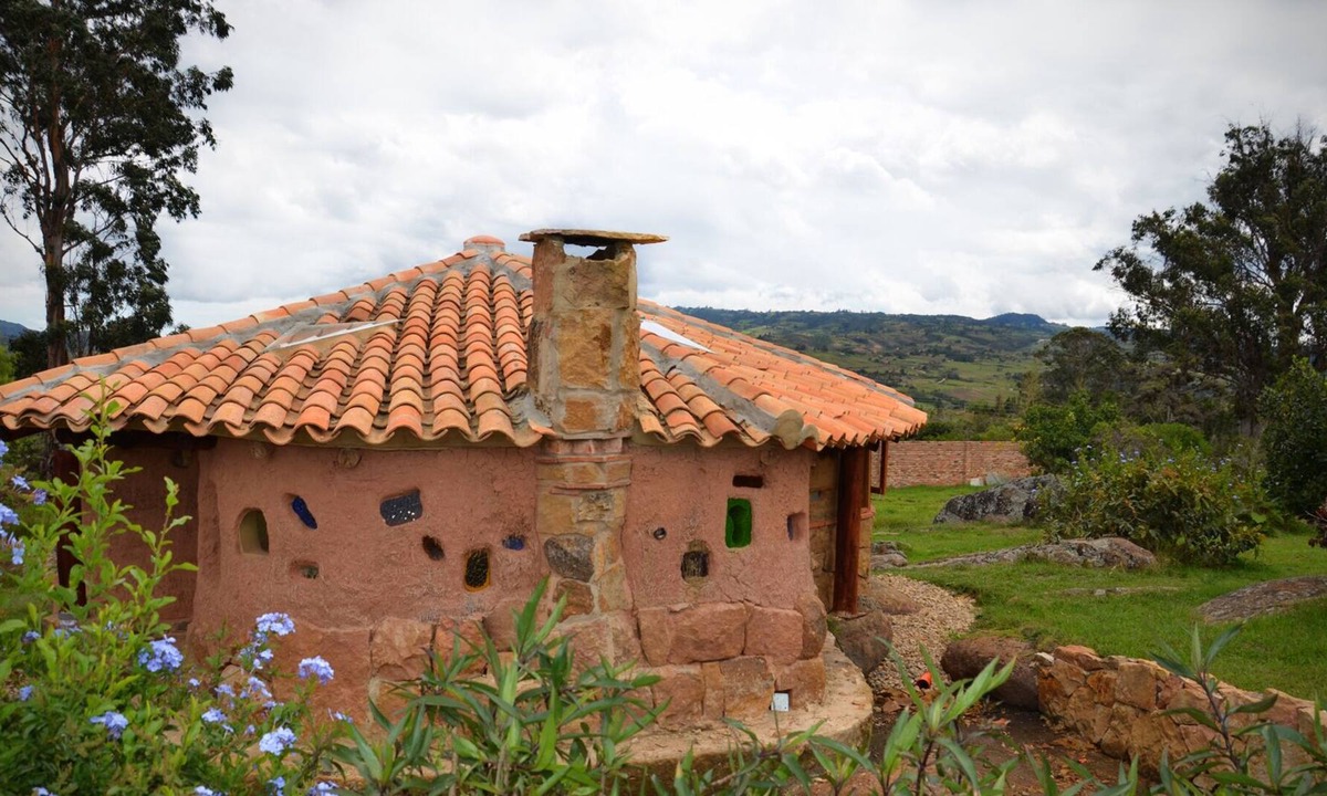 Villa de Leyva Cabin | Magical, earthen, unique hand made cabin. Relax and breath fresh air.