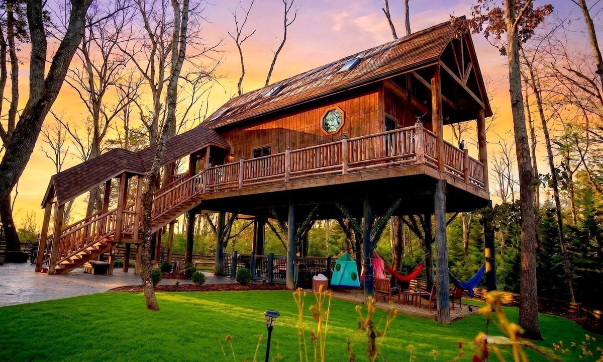 Shenandoah House | Magical Tree House Experience with a Private Hot Tub in Shenandoah Valley, Virginia