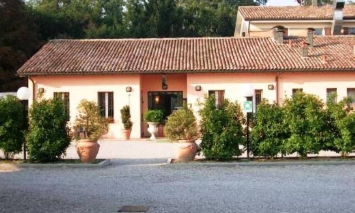 Campogalliano Hotel | Magnagallo