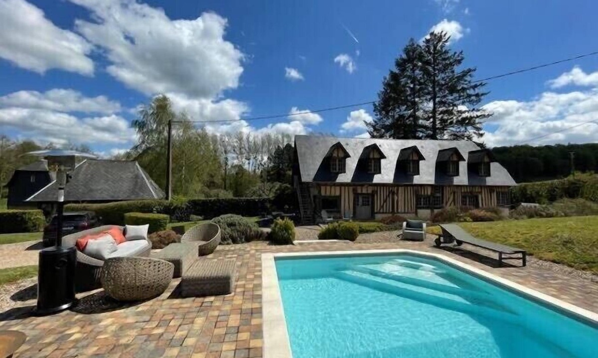 Le Mesnil-sur-Blangy Cottage | Magnificent country house, private garden and heated pool, 15 min from Deauville
