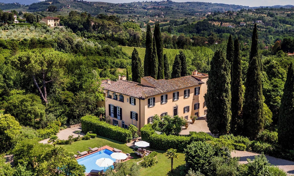 Arcetri Villa | MAGNIFICENT 8BD-8.5BA VILLA WITH HEATED POOL 1 MILE AWAY FROM HEART OF FLORENCE!