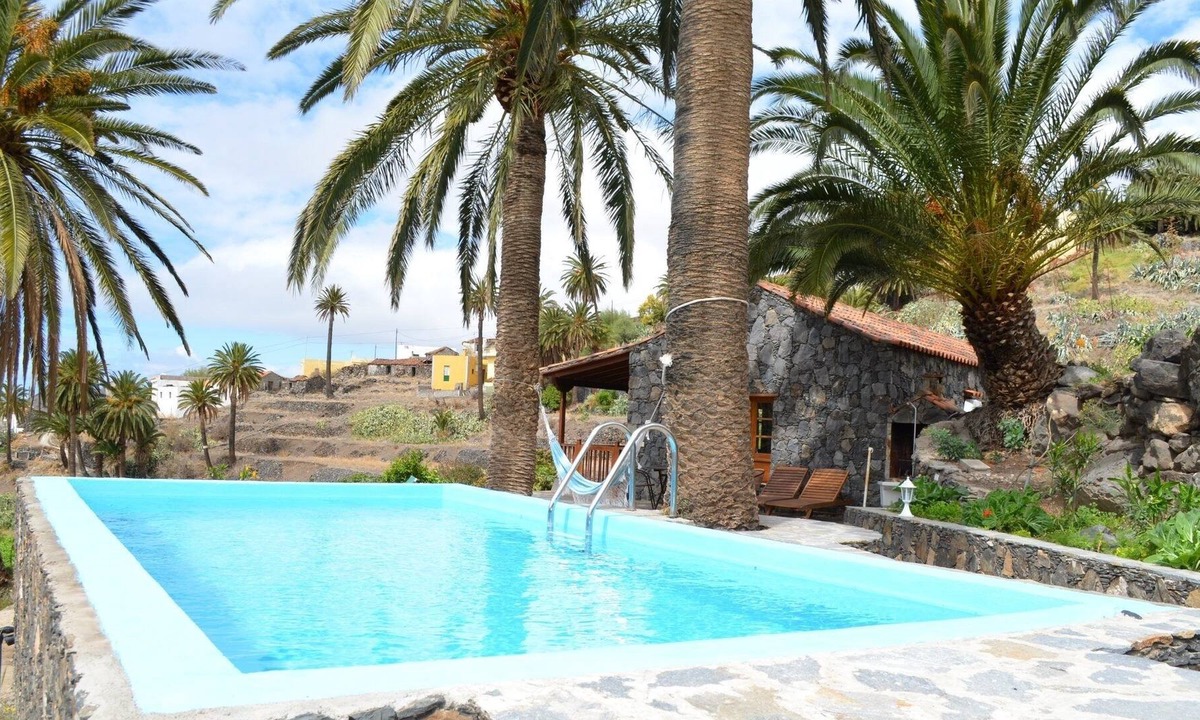 Vallehermoso Cottage | Magnificent country house with spectacular views of the sea and the mountains