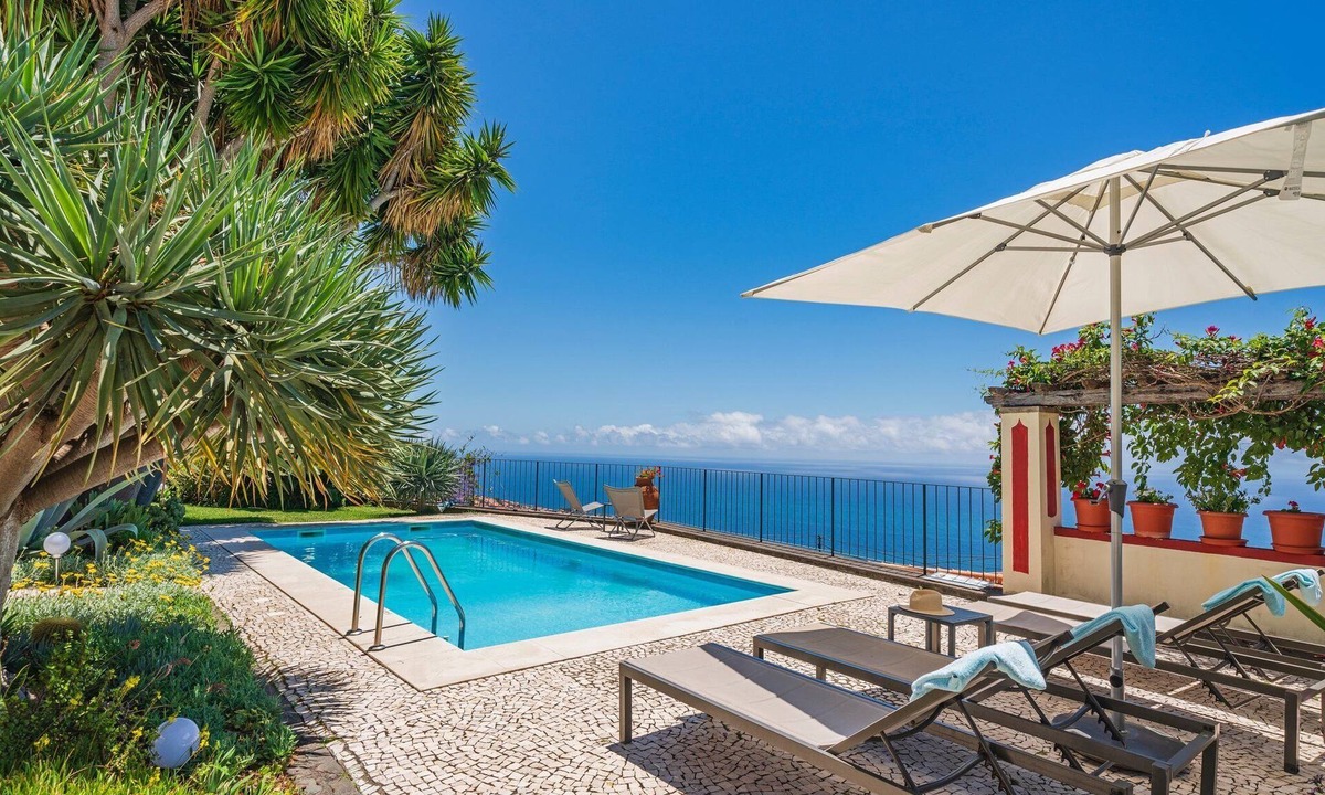 Monte Villa | Magnificent Funchal Villa | Quinta D'Alegria | 4 Bedrooms | Panoramic Sea View