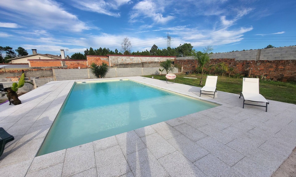 Cantanhede House | Magnificent new single-storey house with swimming pool 10 minutes from the beach
