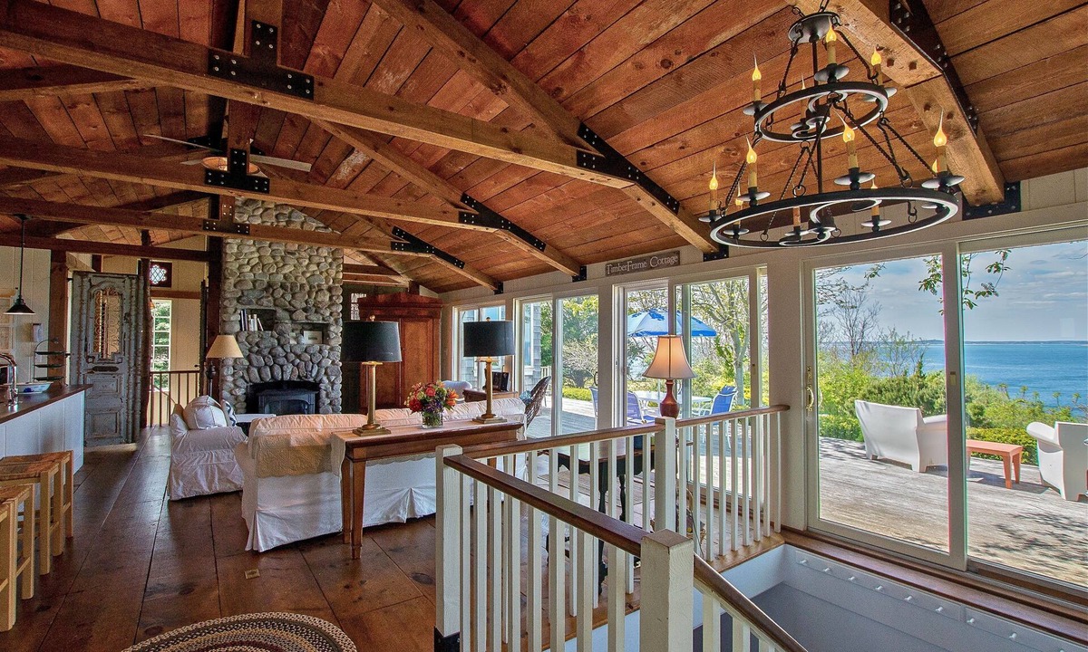 Plymouth House | Magnificent Panoramic Oceanfront Timberframe 2 master suites, 3 baths, sleep 7