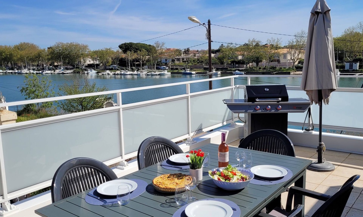 Agde Apartment | Magnificent, spacious first floor apartment with wonderful views