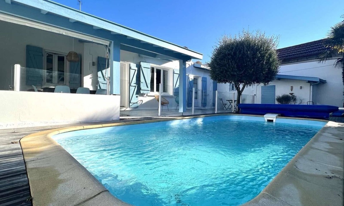 Arcachon House | Magnificent villa with swimming pool, 50 meters from the beach!
