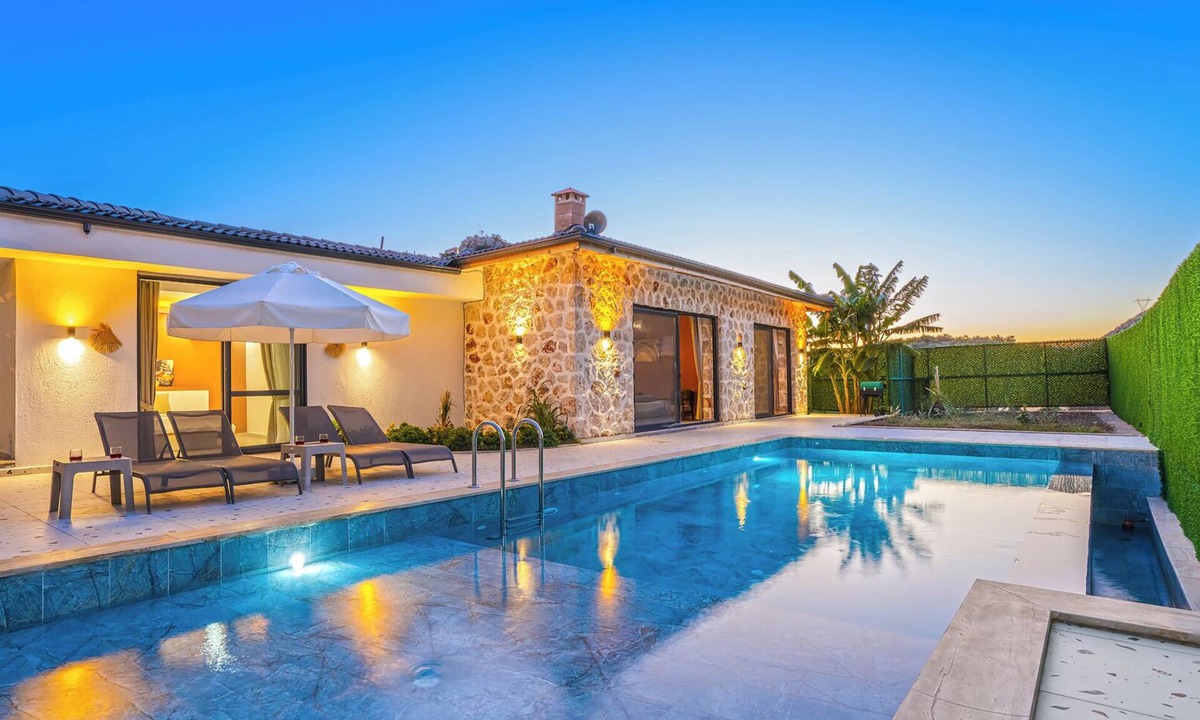 Kas Villa | Magnificent Villa with Pool Close to Kalkan Center