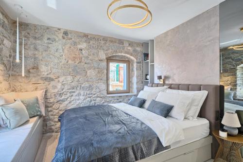 Split House | Magnolia Luxury Rooms