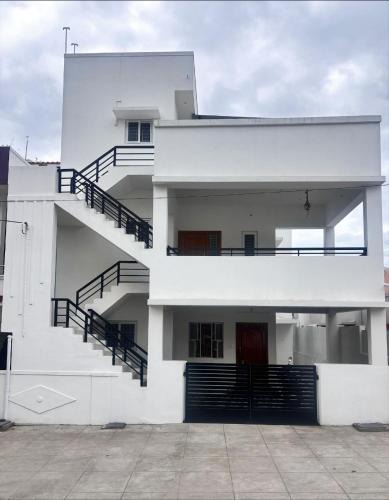 Mettupalayam House | MAHAA's HOMESTAY