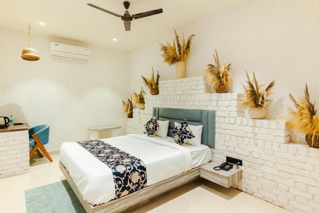 Thane West Hotel | Mahaveer Residency Hotel