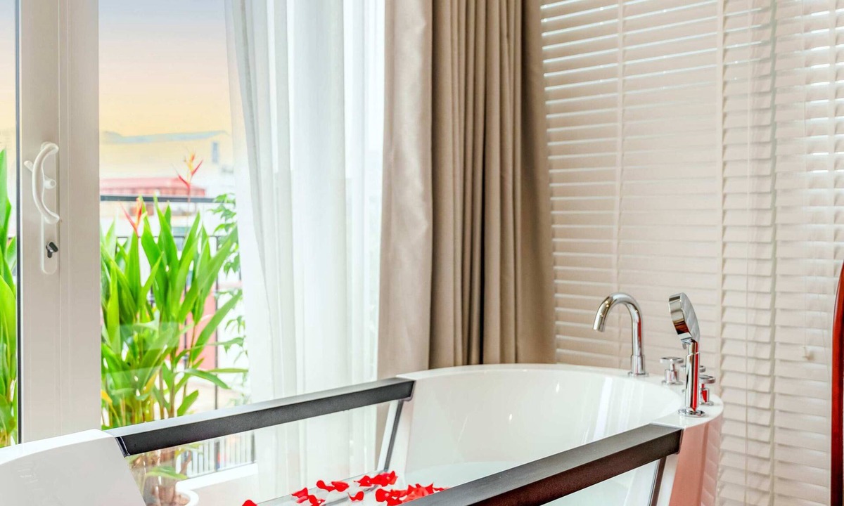 Dong Da Hotel | Mai Hotel