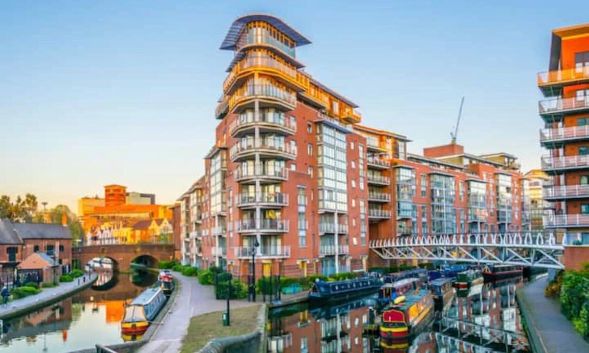Birmingham City Centre Apartment | Mailbox Manor