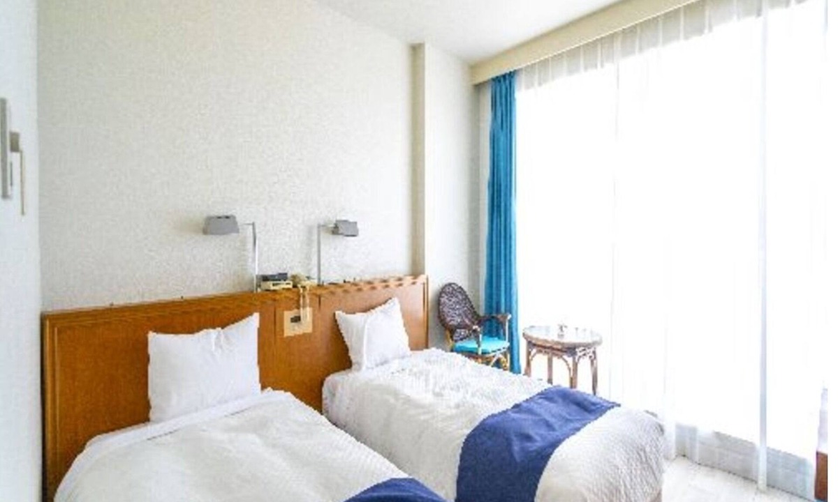 Shimajiri District Hotel | Main Building 2nd Floor Island View Twin vs | /Shimajirigun Okinawa