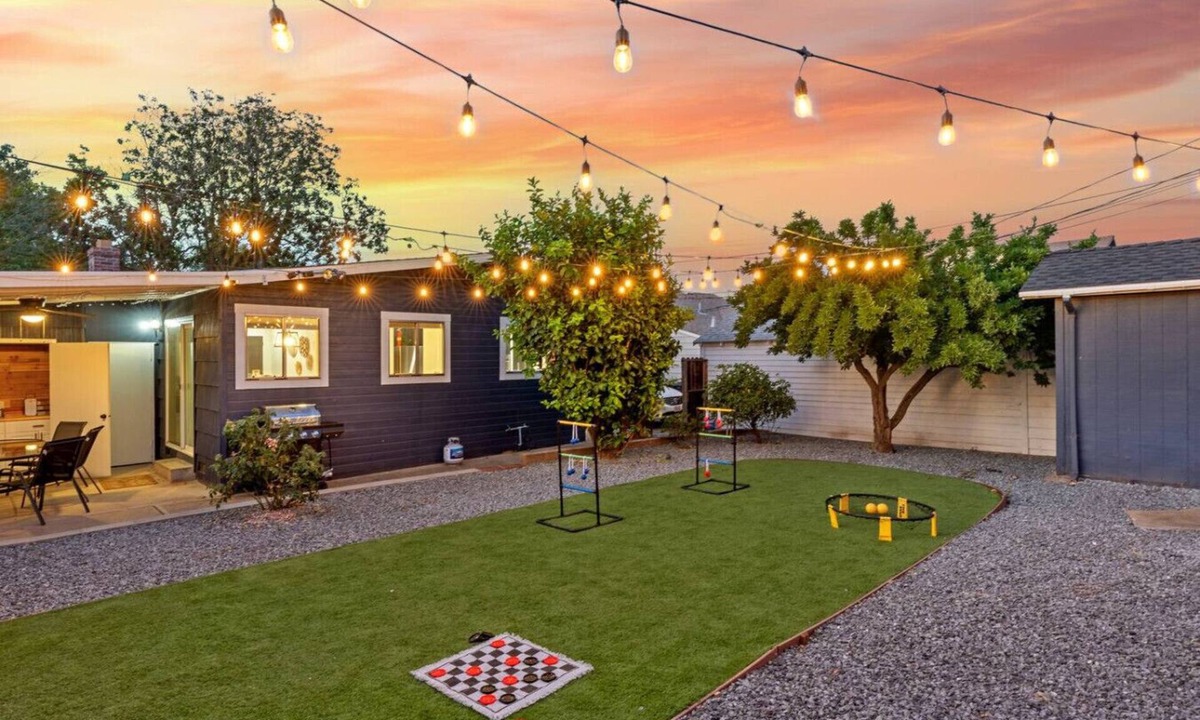 Roseville House | Main Street Retreat in Roseville