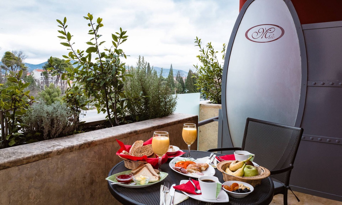 Tripoli Hotel | Mainalon Resort