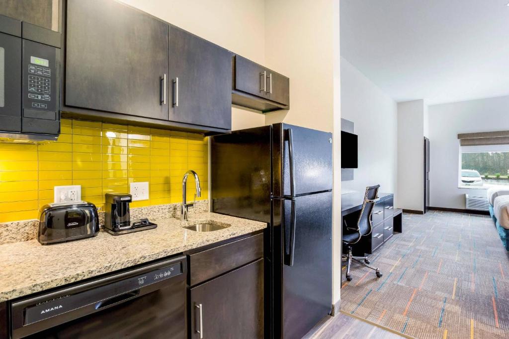 Scott Depot Hotel | MainStay Suites Winfield-Teays Valley