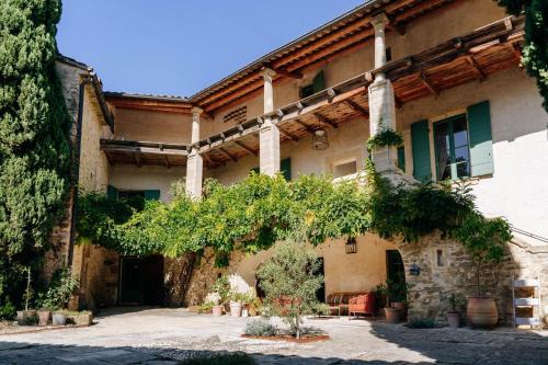 Laudun House | Maison 1643