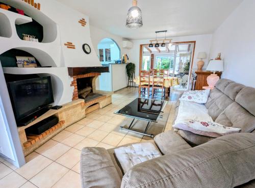 Dax Villa | Maison 3 étoiles climatisée, jardin, parking, proche centre et thermes