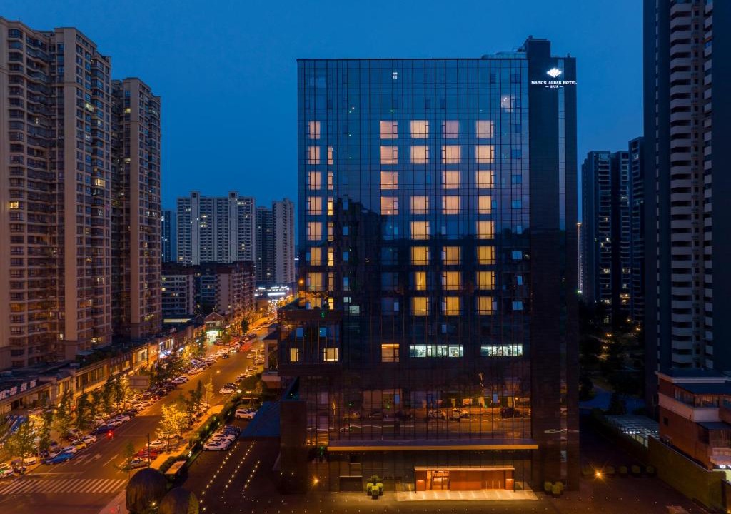 Shizhong District Hotel | Maison Albar Hotels Leshan