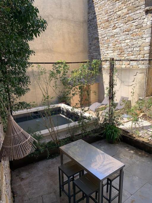 Cornillon House | Maison atypique avec jardin et piscine