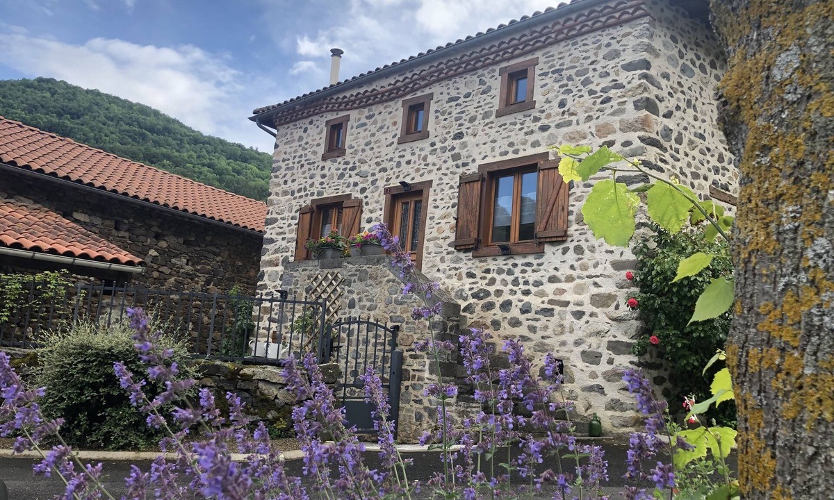 Molompize House | Maison au Cœur des Volcans Dauvergne, Pistes de ski à 30min