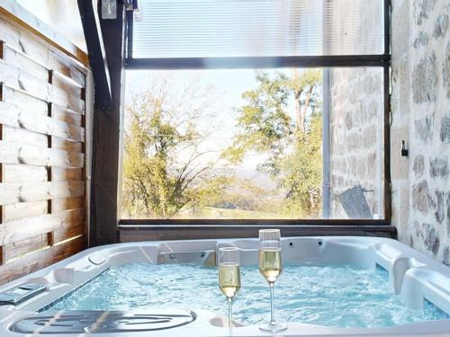 Lissac-sur-Couze Apartment | Maison Avec Spa et Sauna Privé