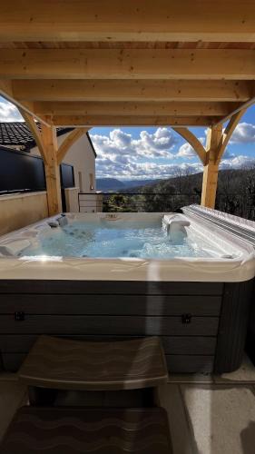 Cazoules House | Maison avec spa privatif et vue sur la vallée