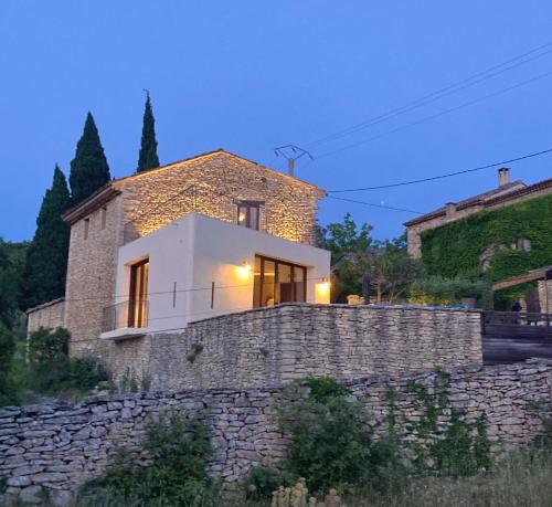 La Roque-sur-Pernes Villa | Maison Barbarenque en Provence