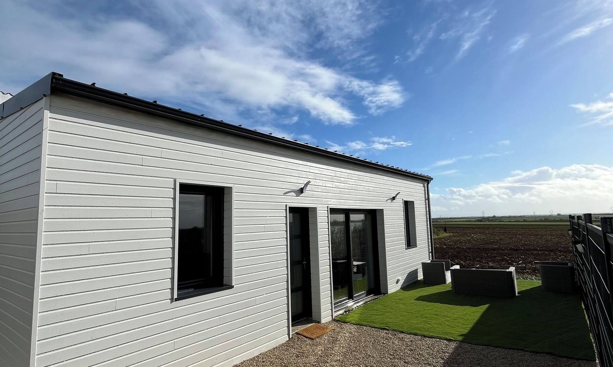 Fressines House | Maison Bella Vista, 50 minutes from La Rochelle, Futuroscope, 1h20 from Le puits du fou