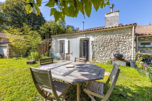 Saint-Germain-dEsteuil House | Maison calme d'Amélie