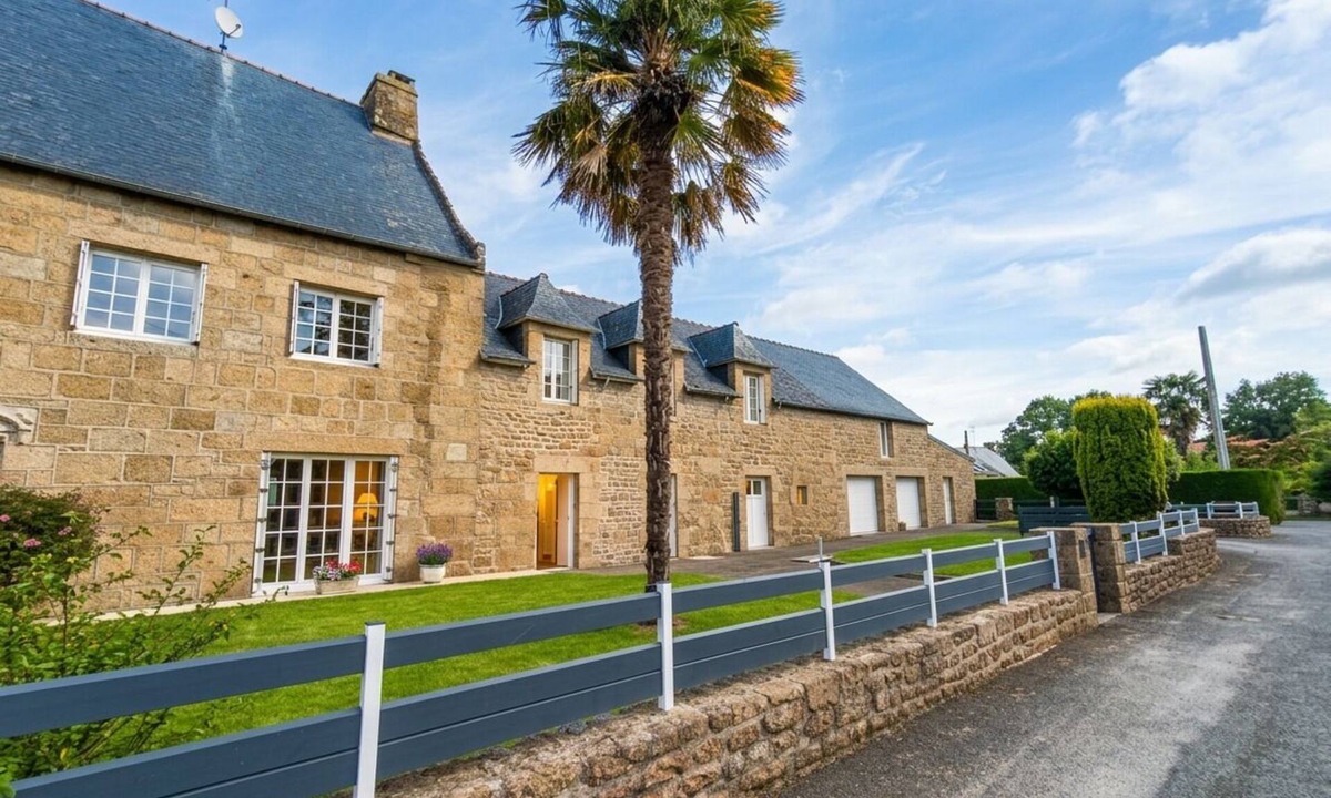 Saint-Marc-le-Blanc House | Maison Campagne "La trouvaille des retrouvailles" 14 p. babyfoot/ping-pong/vélos