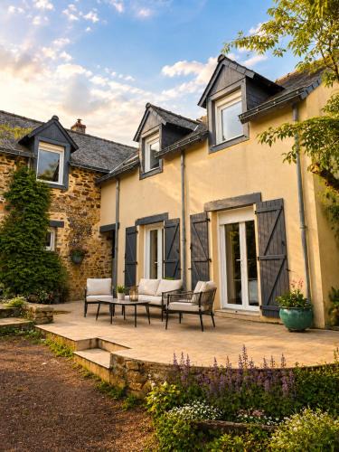 Loiron-Ruille House | Maison - Chambre cosy & élégante avec espaces partagés