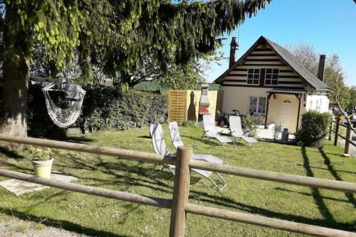Saint-Leger-aux-Bois House | Maison confortable avec jardin à Edruchon + Pour 6 personnes
