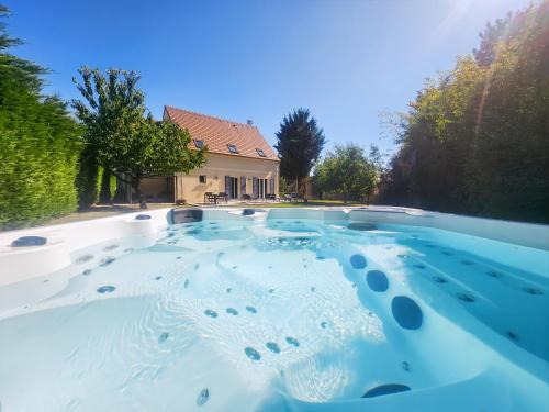 Le Plessis-Feu-Aussoux House | Maison Cosy Campagne, Terrasse & Spa