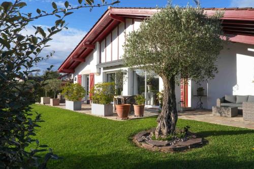 Ascain Bed & Breakfast | Maison d'hôtes Urbegia