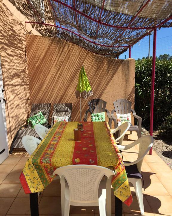 Tourrettes House | Maison de 2 chambres avec piscine partagee jardin clos et wifi a Callian a 2 km de la plage