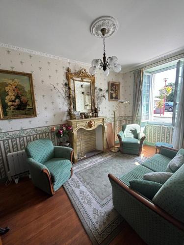 Saint-Laurent-de-Medoc House | Maison de charme en centre ville